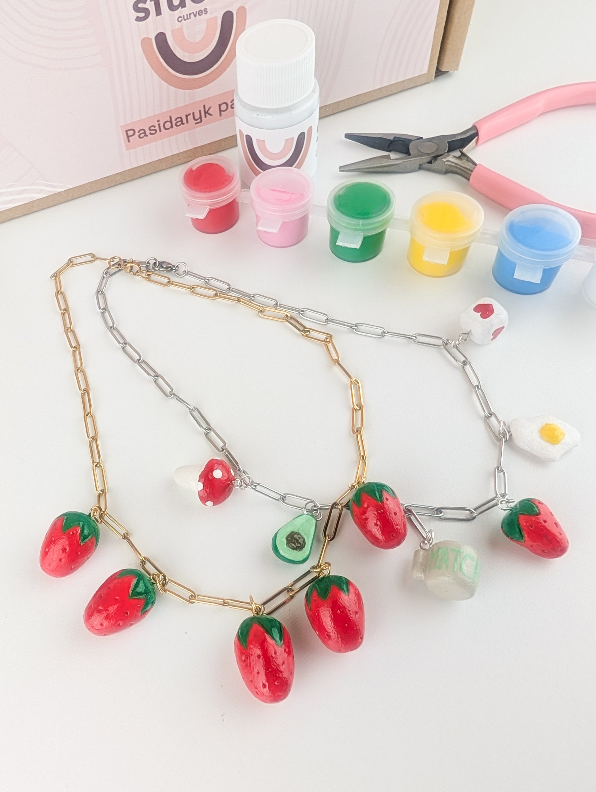 pasidaryk pats kūrybinis pakabuko rinkinio galutiniai gaminiai pavyzdžiai, ode džiūstančio molio rinkinys
