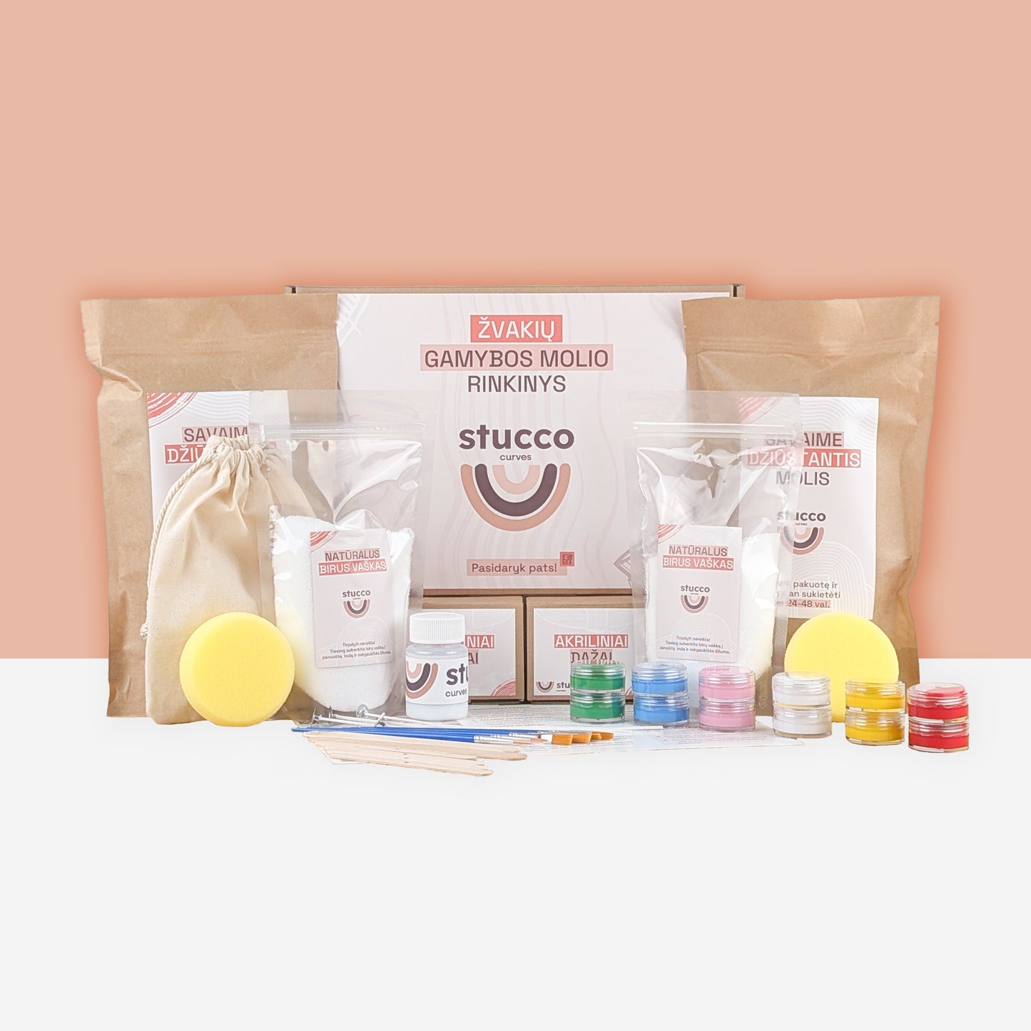 Ore savaime džiūstantis molis ir pilnas rinkinys skirtas formuoti dekoracijas, aukštos kokybės iš Europos. Tinkamas vaikams ir suaugusiems, dovanoms, pasidayk pats, terapijai. SU biriu vašku skirtu žvakių lipdymui. Be eterinio