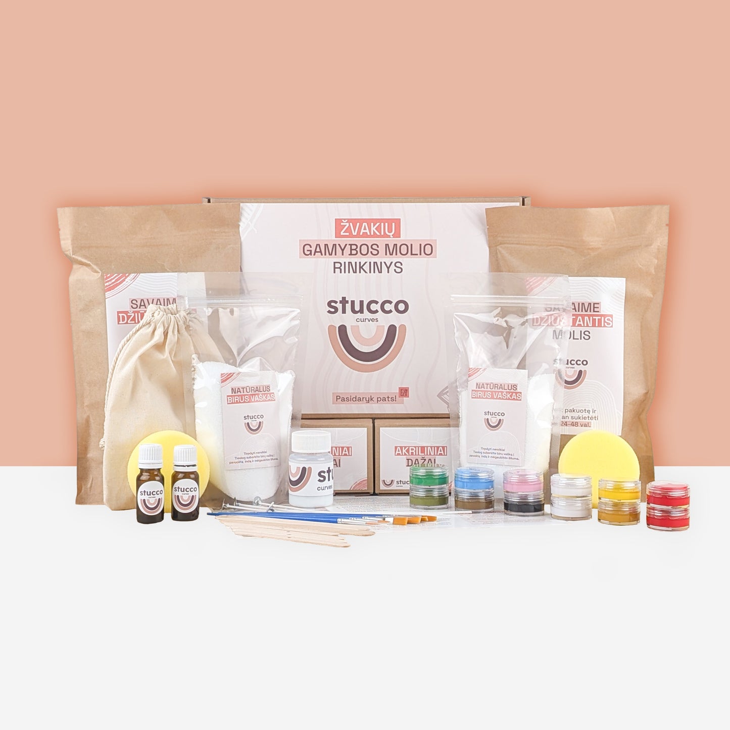 Ore savaime džiūstantis molis ir pilnas rinkinys skirtas formuoti dekoracijas, aukštos kokybės. Tinkamas vaikams ir suaugusiems, dovanoms, pasidayk pats, meno terapijai. SU biriu vašku skirtu žvakių lipdymui. Eteriniai aliejai ir dažai. Miksas
